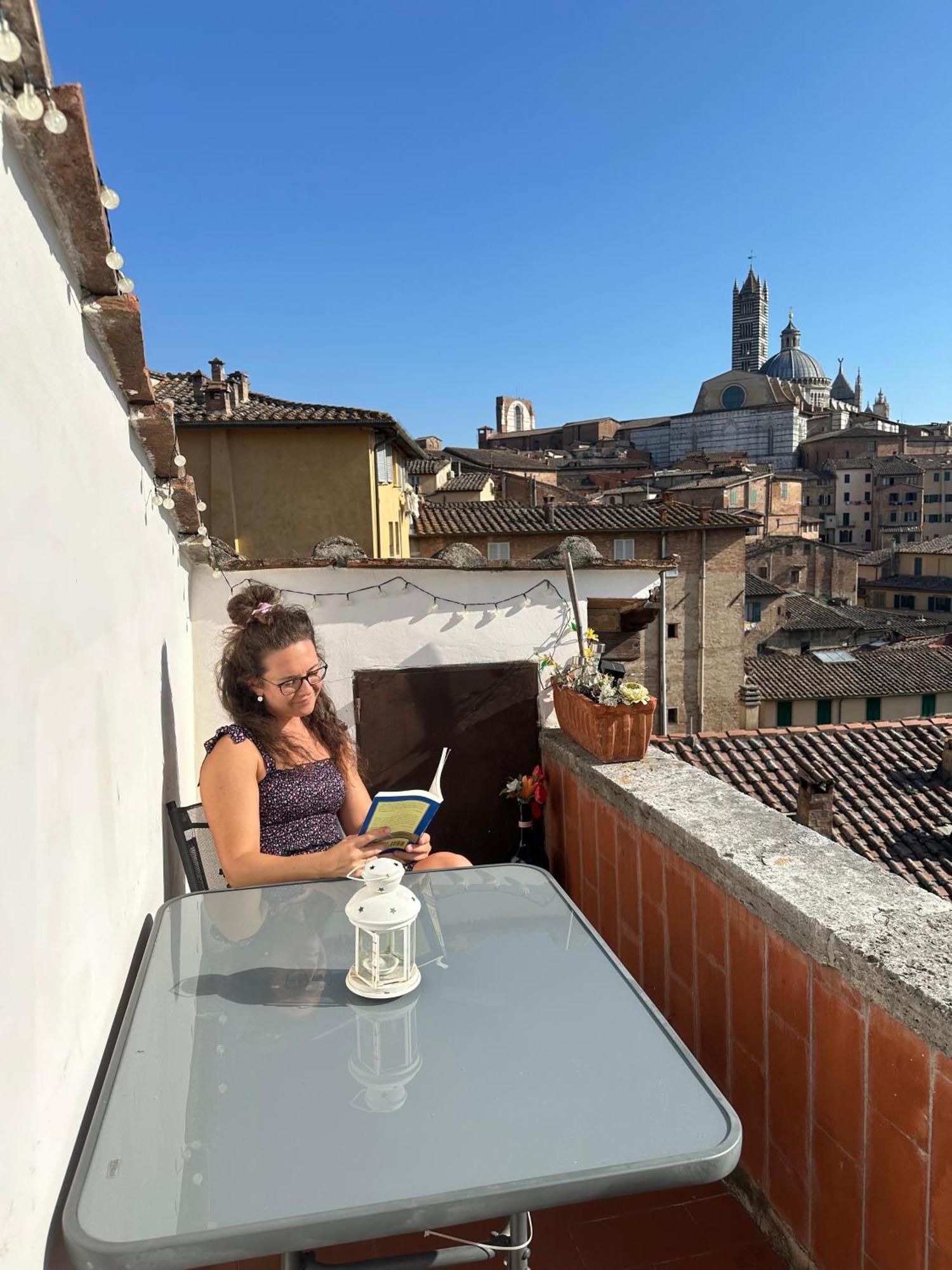 Panoramic Lovely Time Apartment Siena Exterior photo